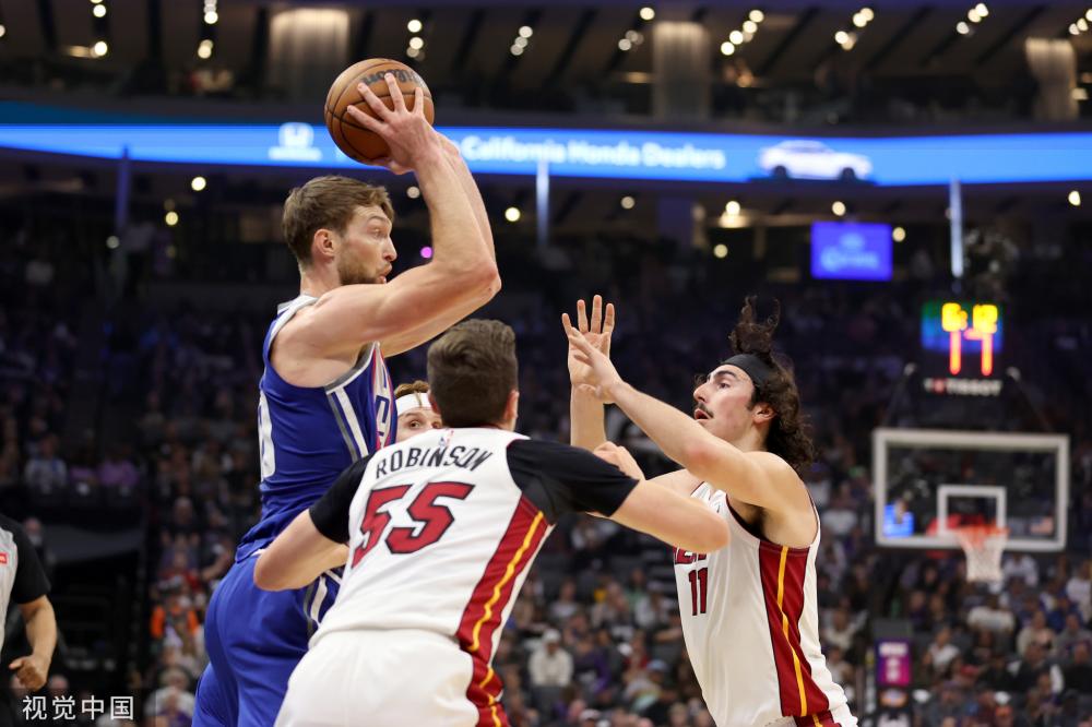 于埃尔切和 于埃尔切和