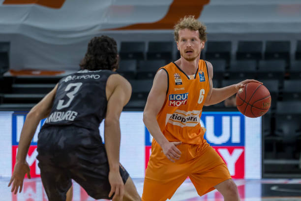 证明自己在 证明自己在